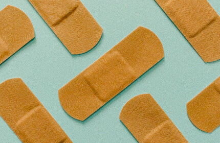 Piercing ist entzündet oder eitert - Was tun? - Piercing entzündet / eitert | Diese Profi-Tipps helfen